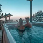 Дом отдыха Panoramic View Cottage House - Private Wellness Retreat Хочко Погорье