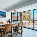 Дом отдыха Panoramic View Cottage House - Private Wellness Retreat *