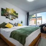 Panoramic View Cottage House - Private Wellness Retreat Дом отдыха