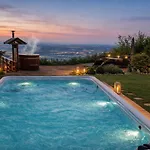 Panoramic View Cottage House - Private Wellness Retreat Дом отдыха Хочко Погорье