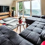 Panoramic View Cottage House - Private Wellness Retreat Дом отдыха Хочко Погорье