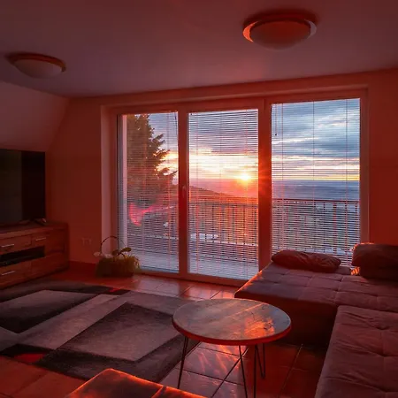 Panoramic View House - Private Wellness Retreat Casa de Férias Hočko Pohorje
