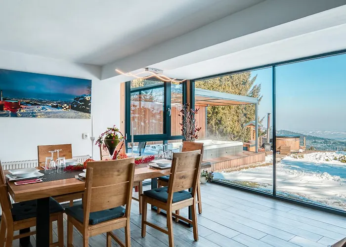 Vakantiehuis Panoramic View Heated Pool, Swimspa & Sauna *