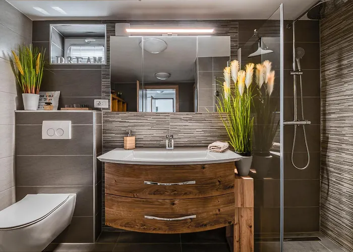 Panoramic View Heated Pool, Swimspa & Sauna *